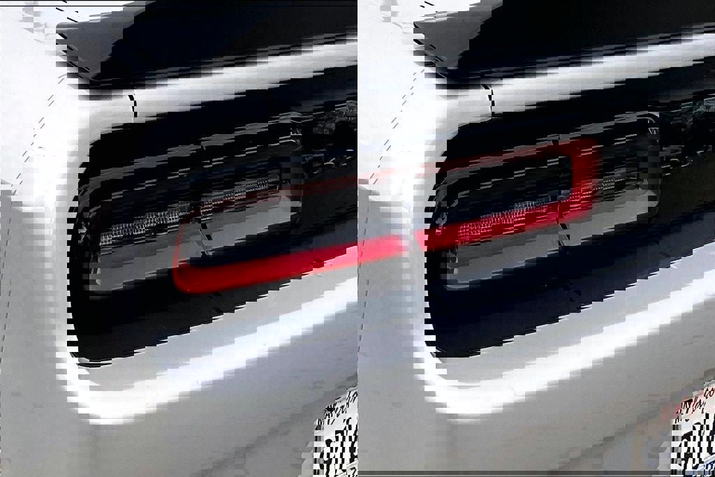 Used 2022 Dodge Challenger SXT w/ Driver Convenience Group image 29