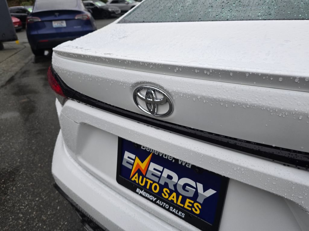Used 2021 Toyota Corolla SE FWD image 8