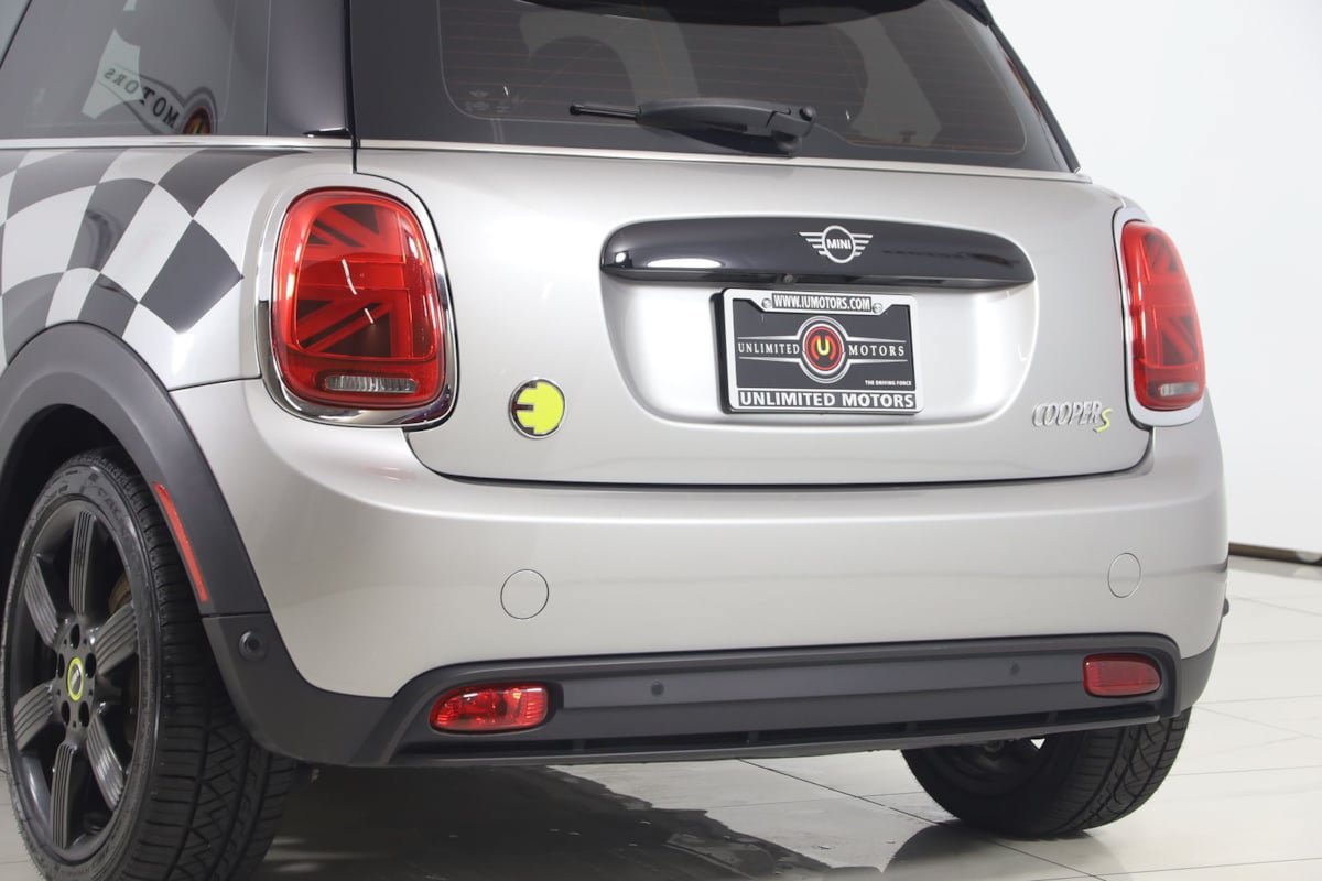 Used 2024 MINI Cooper SE FWD image 25