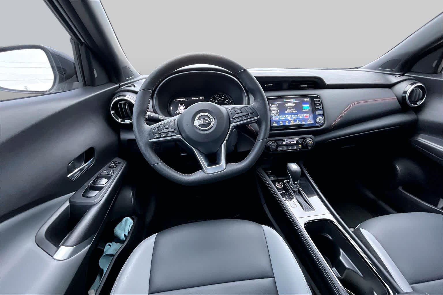 Used 2024 Nissan Kicks SR w/ SR Premium Package FWD image 6
