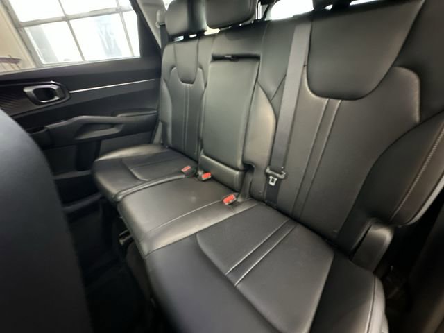 Used 2023 Kia Sorento S w/ Panoramic Sunroof Package FWD image 26
