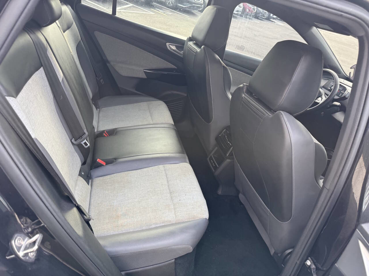 Used 2024 Volkswagen ID.4 2WD image 16