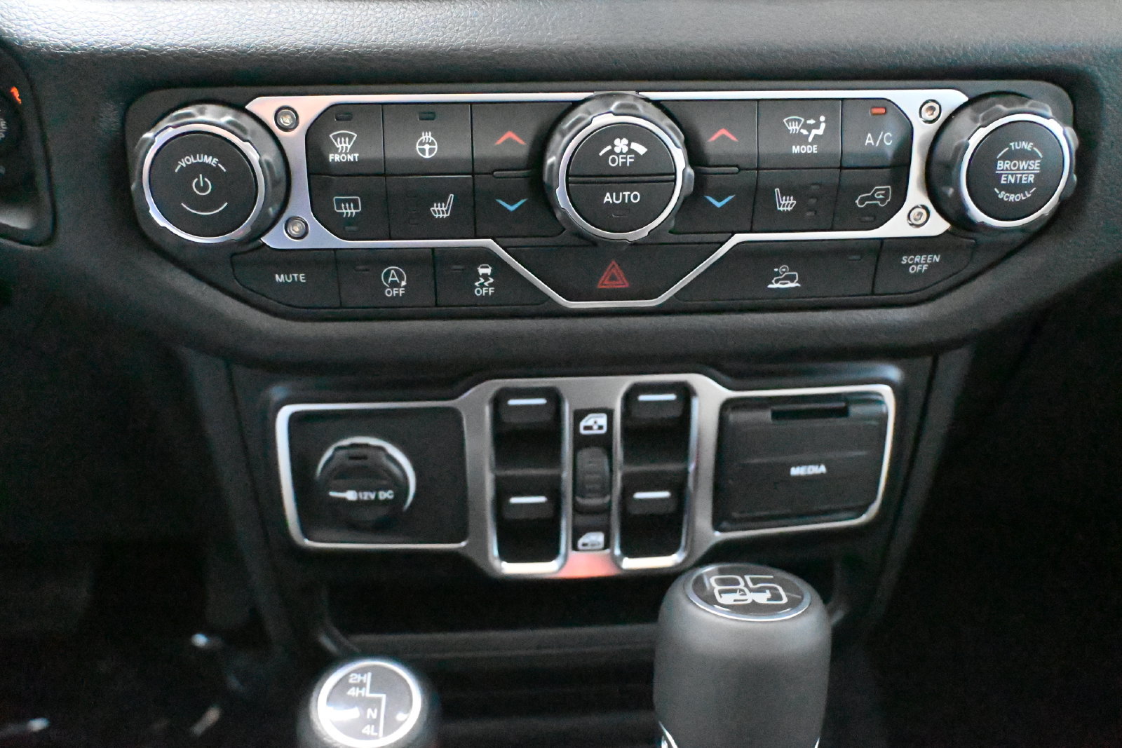 New 2026 Jeep Gladiator Sport AWD/4WD image 14