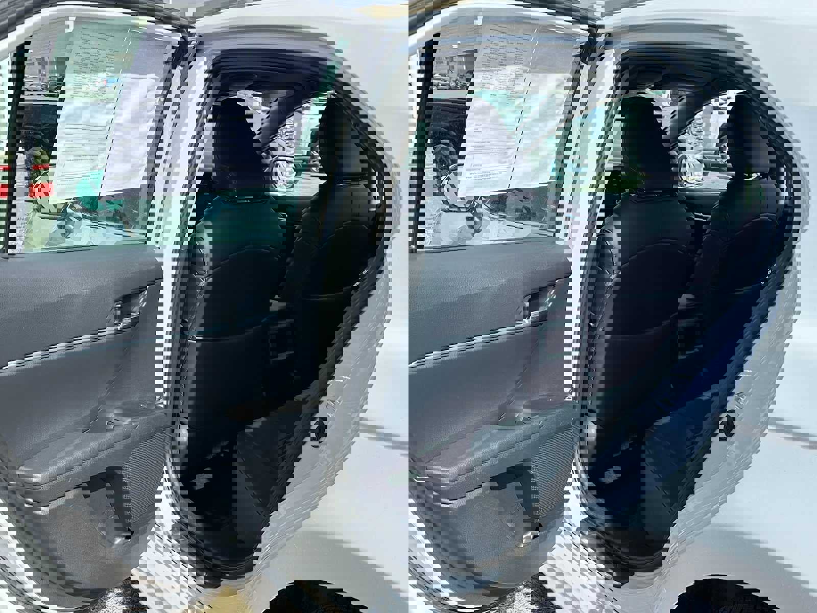 Used 2023 Toyota Camry SE image 16