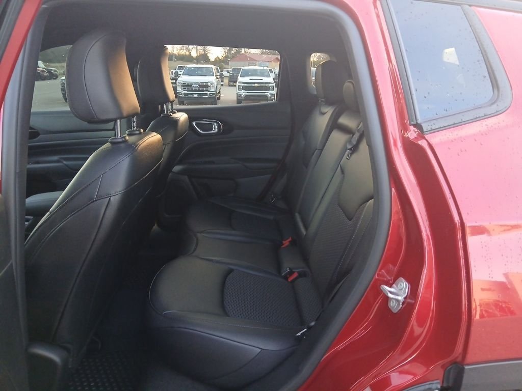 New 2026 Jeep Compass Latitude image 33