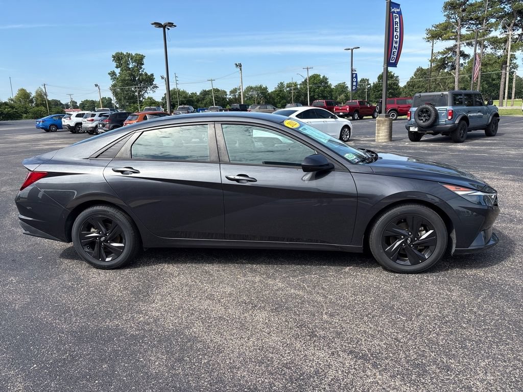 Used 2021 Hyundai Elantra SEL FWD image 5