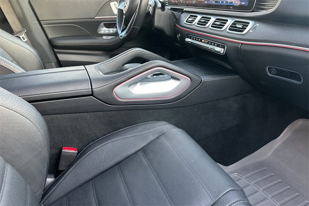 Used 2024 Mercedes-Benz GLE 450e 4MATIC image 17