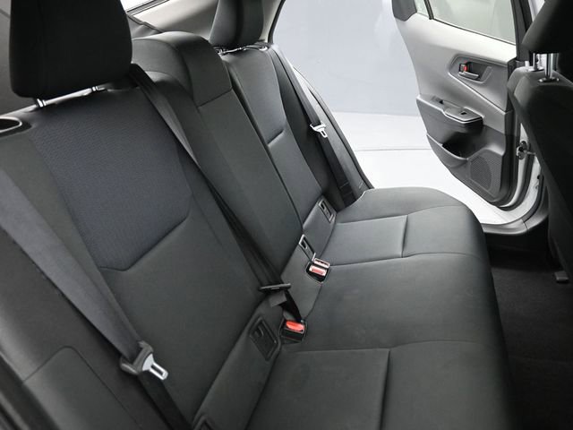 Used 2025 Toyota Prius LE FWD image 22