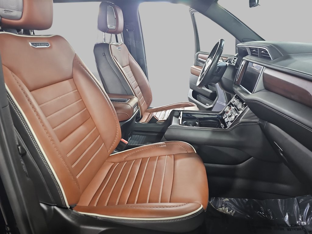 Certified 2023 GMC Yukon XL Denali Ultimate w/ LPO, Floor Liner Package AWD/4WD image 13