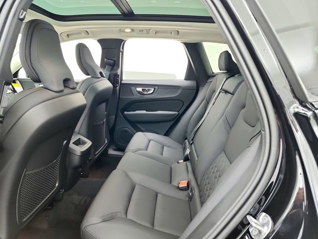 New 2026 Volvo XC60 B5 Plus w/ Climate Package image 28
