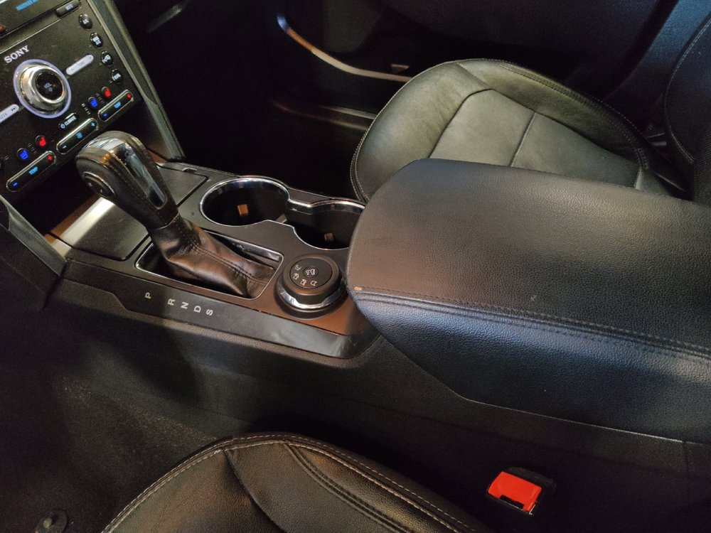 Used 2019 Ford Explorer Limited w/ Class III Trailer Tow Package AWD/4WD image 26