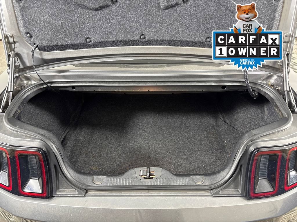 Used 2013 Ford Mustang Premium image 31