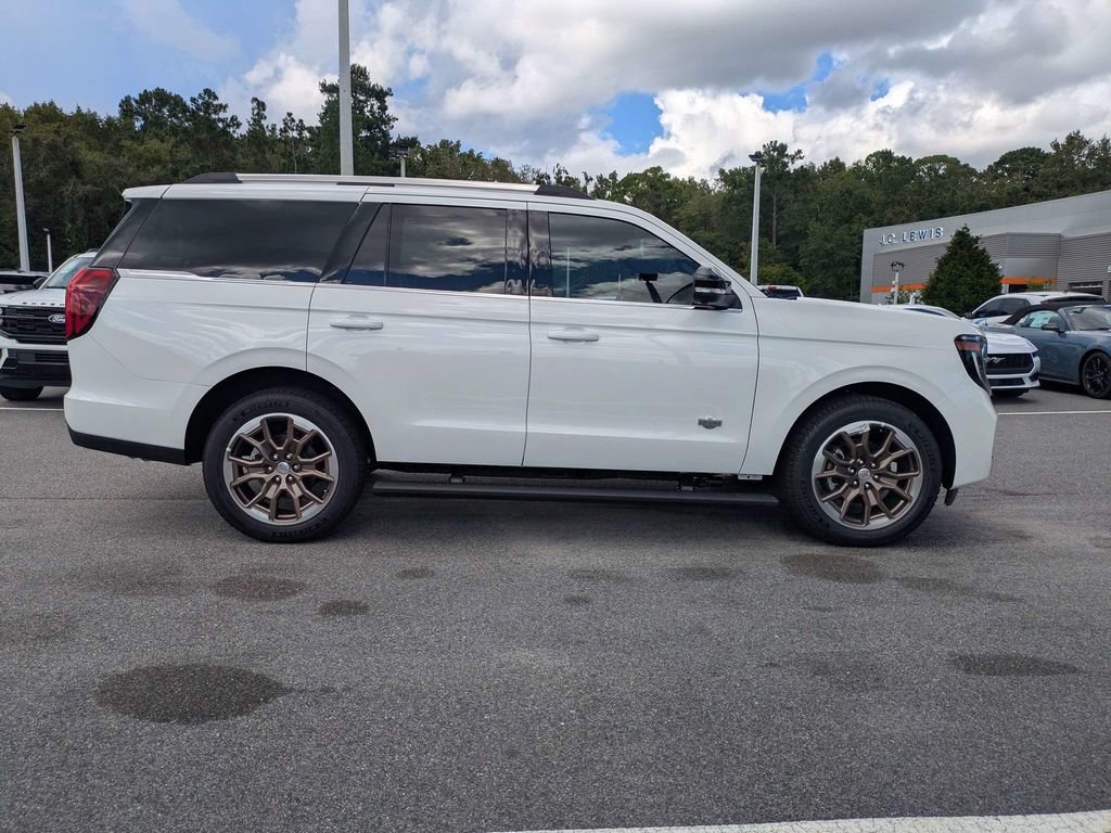 New 2027 Ford Expedition King Ranch AWD/4WD image 3