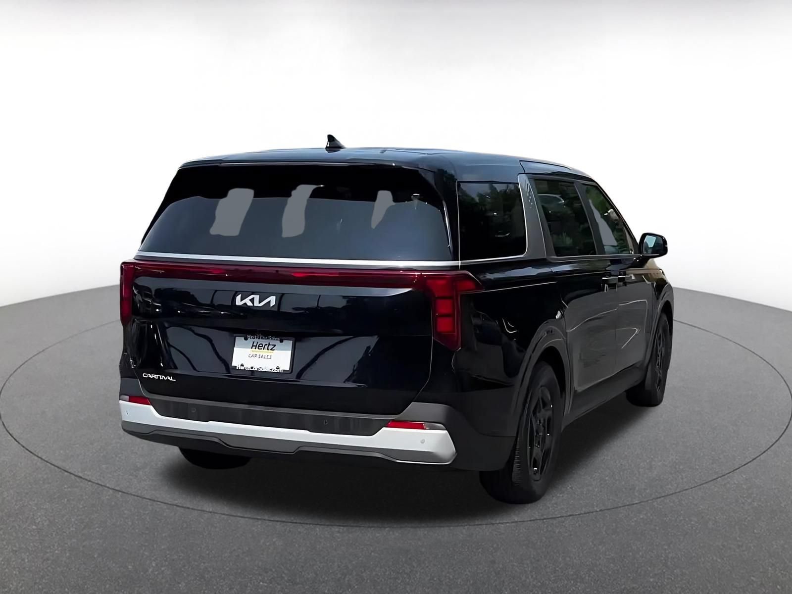 Used 2026 Kia Carnival FWD image 14