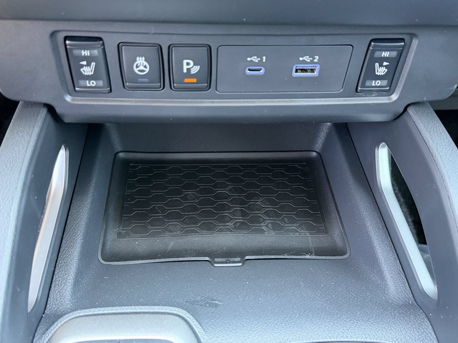 New 2026 Nissan Frontier SV w/ All-Weather Content Package AWD/4WD image 7