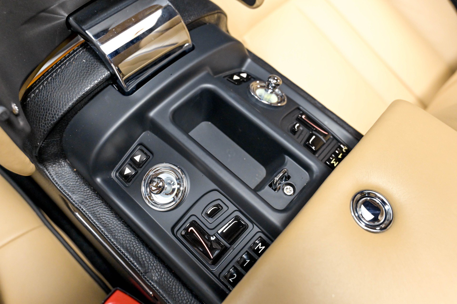 Used 2013 Rolls-Royce Phantom Sedan RWD image 83