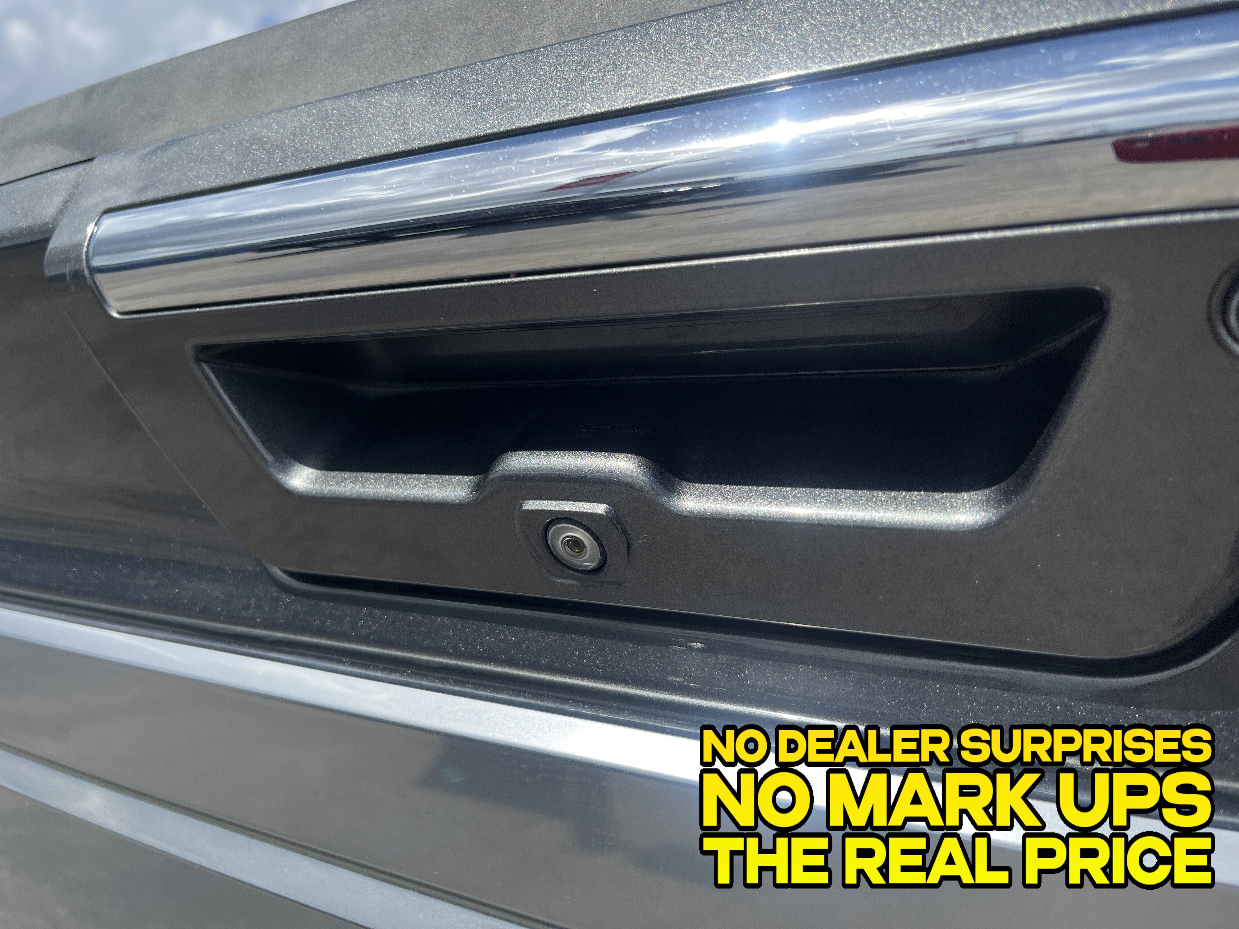 Used 2016 Ford F150 Platinum w/ Equipment Group 701A Luxury RWD image 4