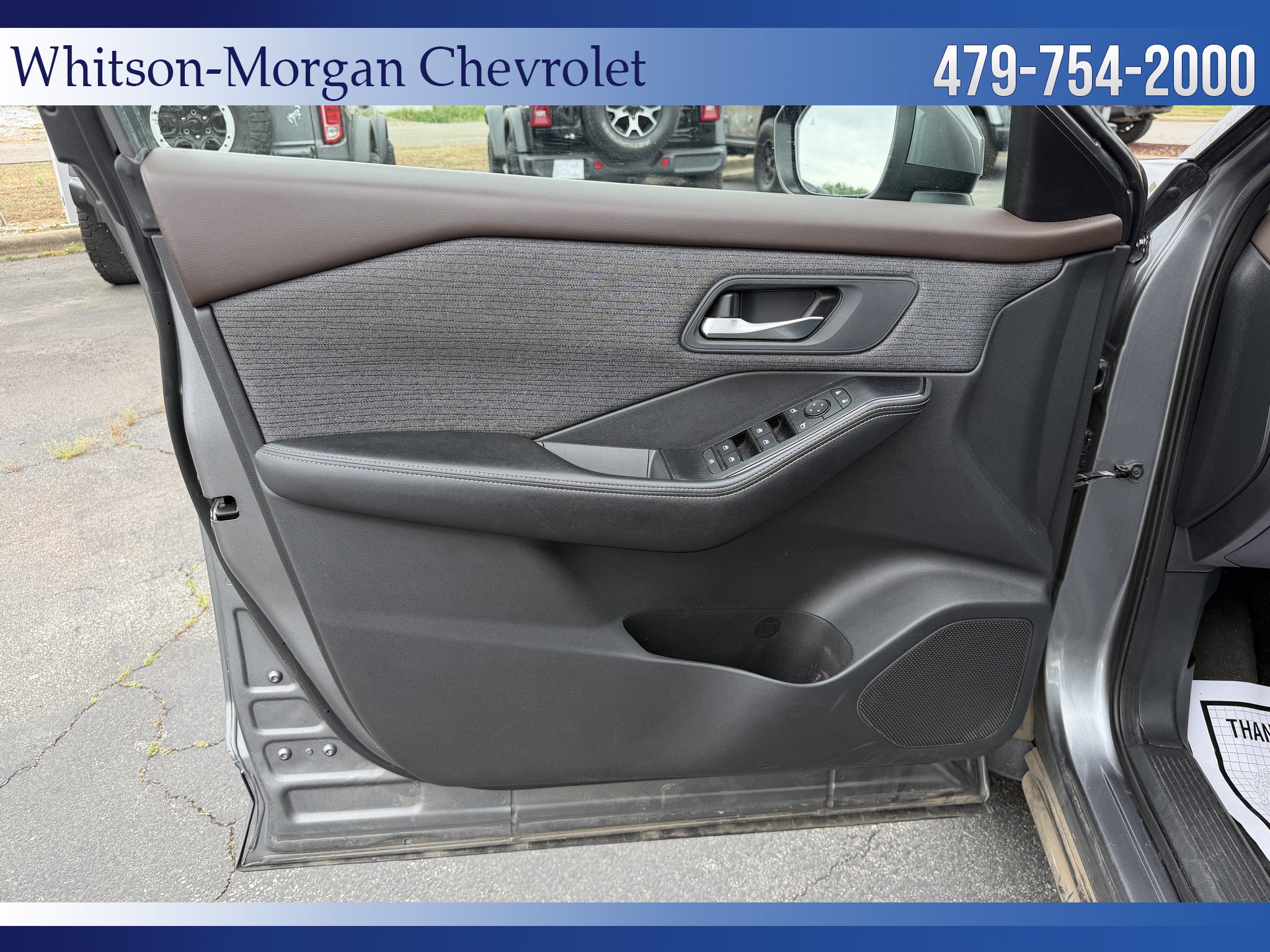 Used 2022 Nissan Rogue SV AWD/4WD image 11