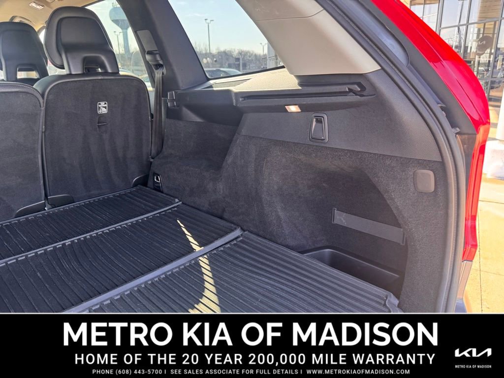 Used 2018 Volvo XC90 T5 Momentum w/ Protection Package Plus image 25