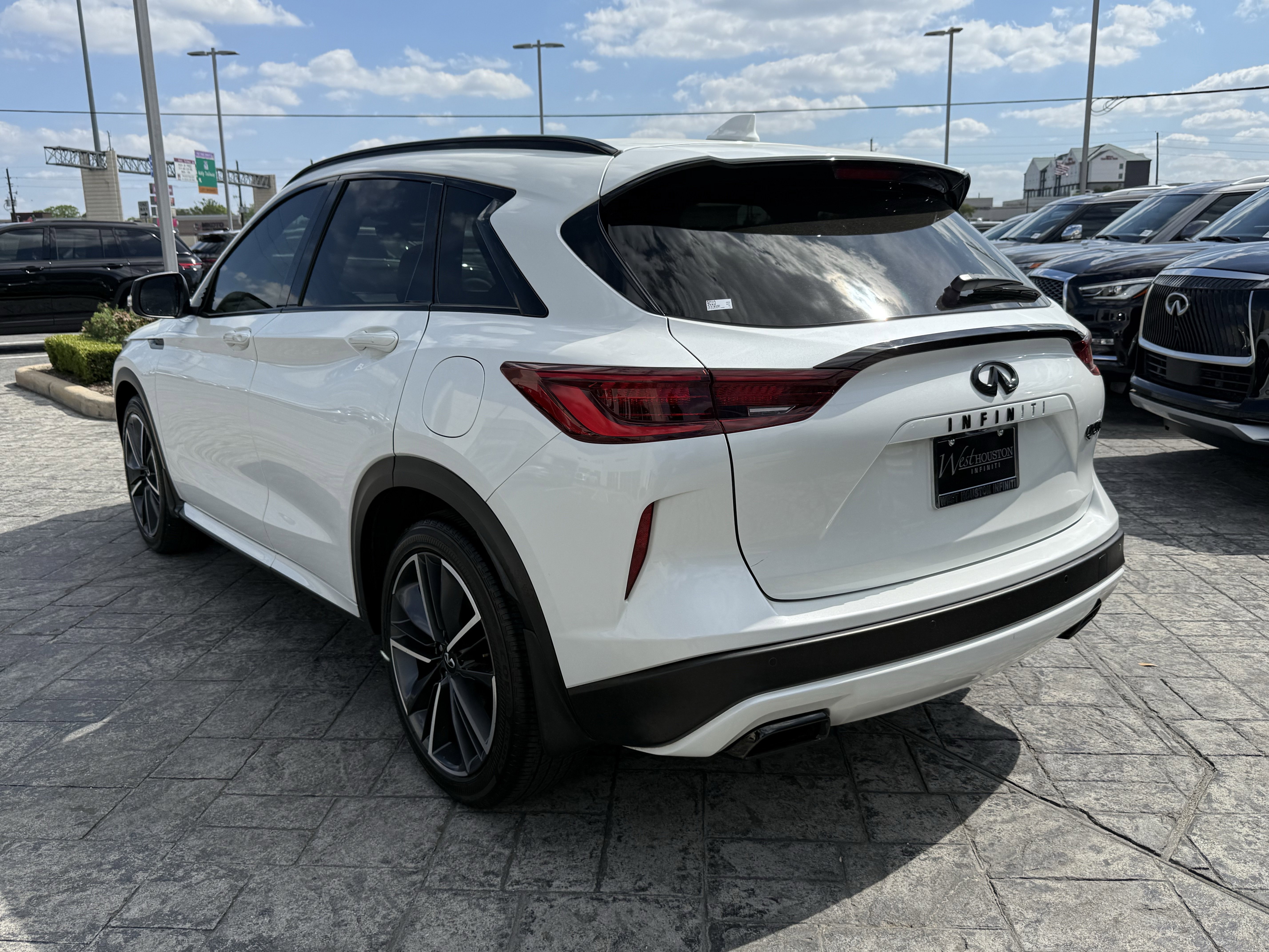Certified 2023 INFINITI QX50 Sport FWD image 3