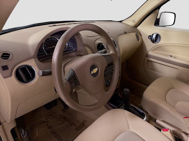 Used 2009 Chevrolet HHR LT FWD image 6