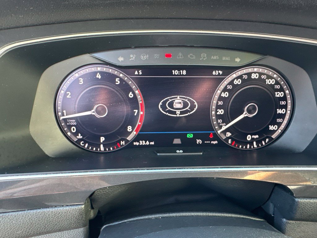 Used 2018 Volkswagen Tiguan SEL Premium FWD image 31