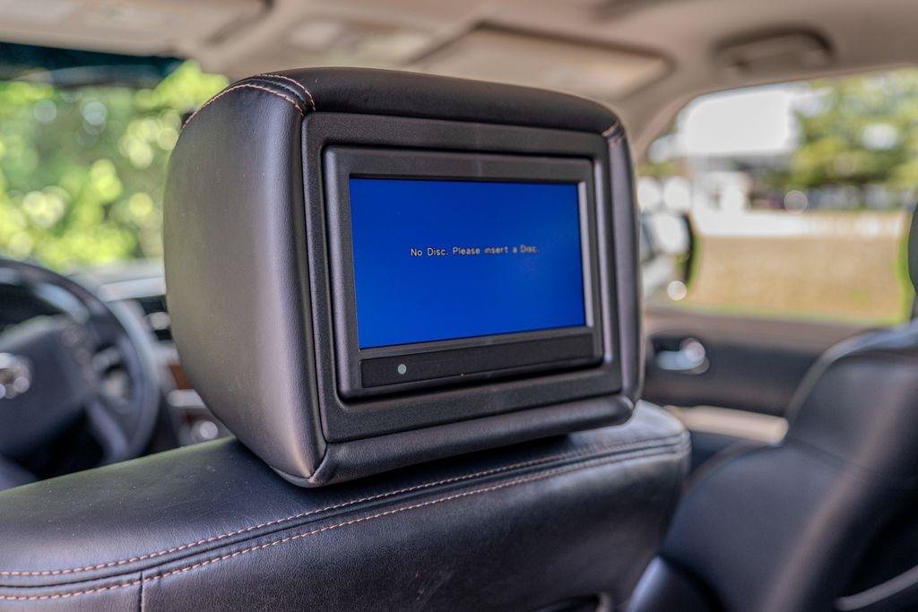 Used 2017 Nissan Armada Platinum w/ Captain Seat Package RWD image 18