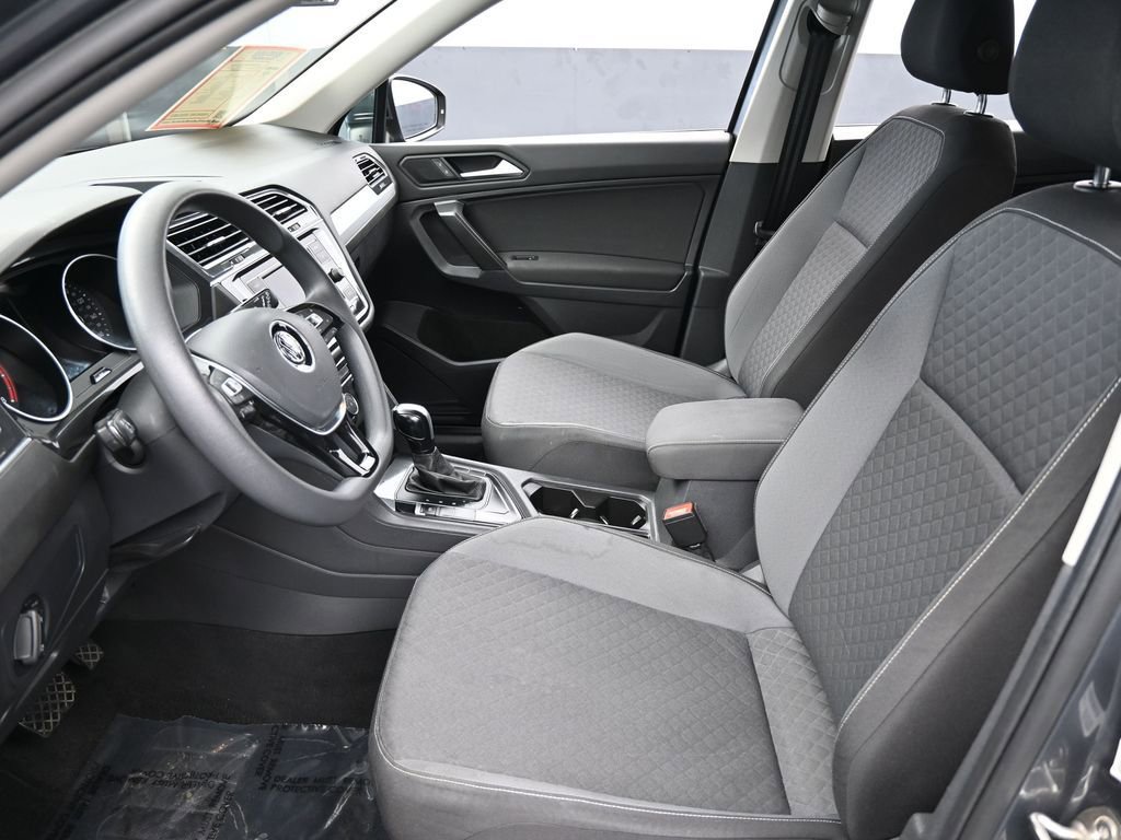 Used 2021 Volkswagen Tiguan S image 11