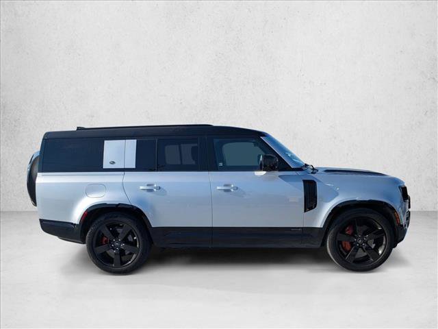 Used 2023 Land Rover Defender 130 X AWD/4WD image 4
