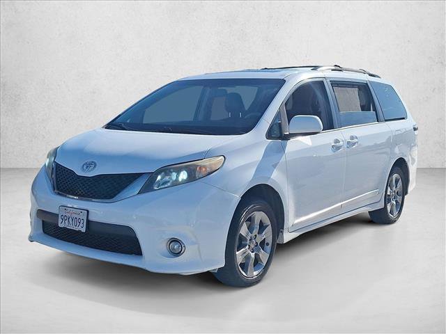 Used 2012 Toyota Sienna SE video 2