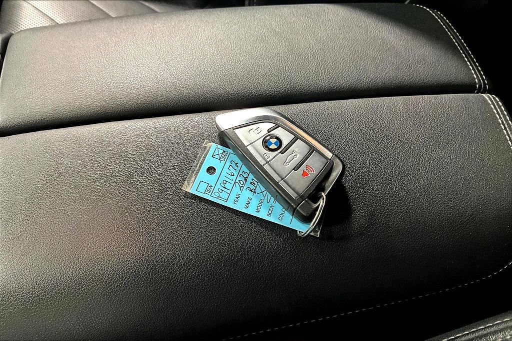 Used 2023 BMW X5 sDrive40i w/ Premium Package image 13