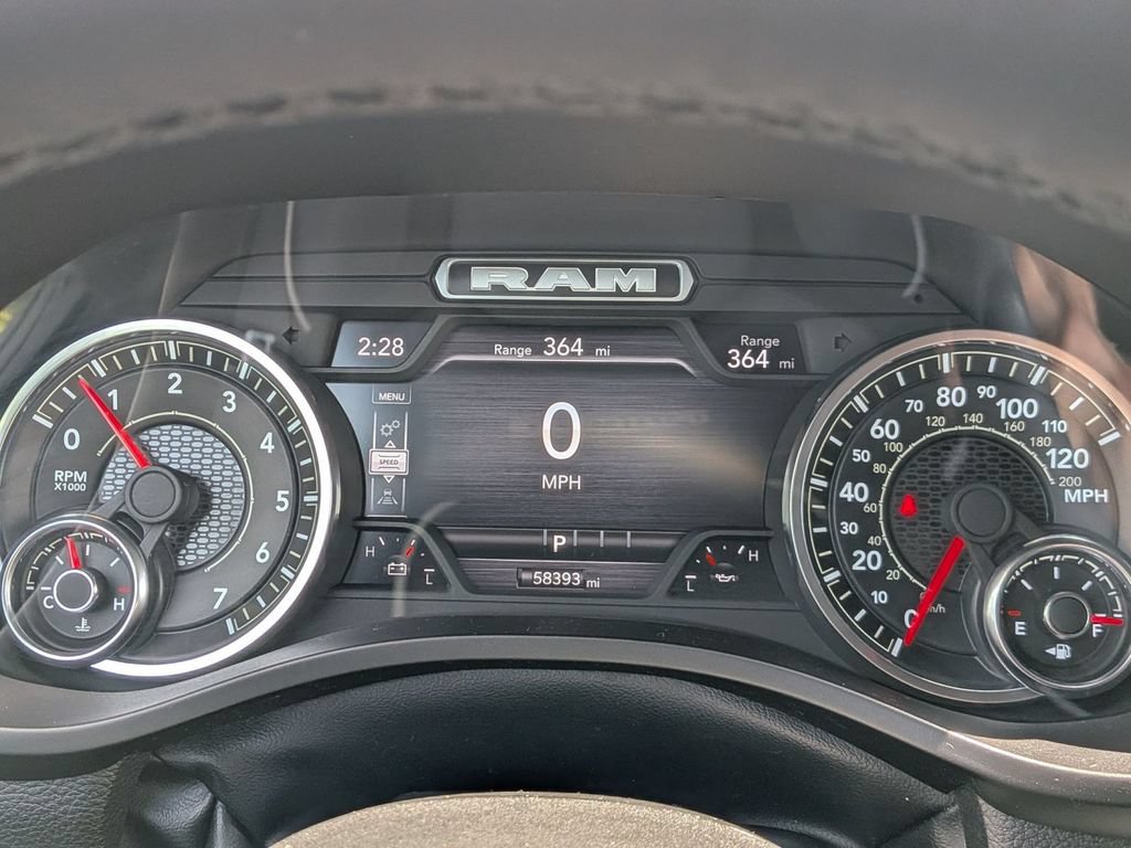Used 2025 RAM 1500 Laramie AWD/4WD image 21
