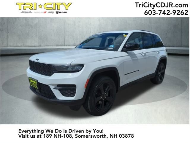 Used 2023 Jeep Grand Cherokee Altitude