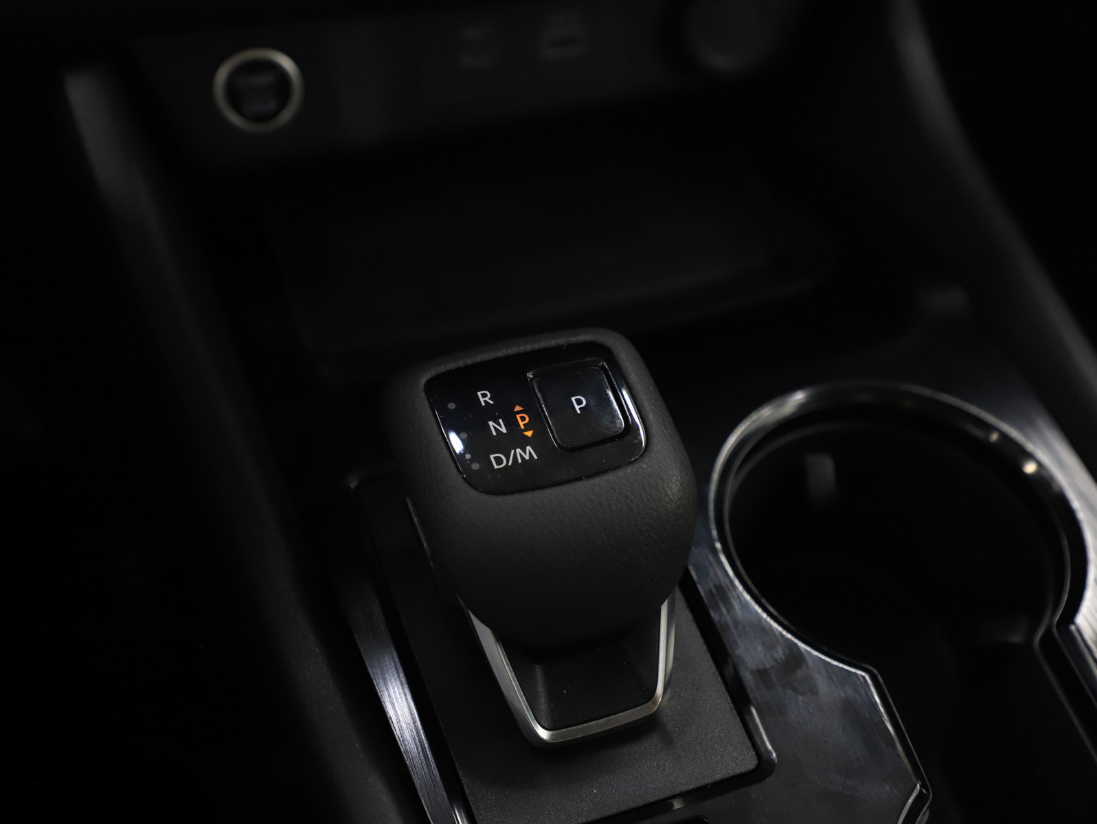 Used 2023 Nissan Rogue SV w/ SV Premium B Package image 24