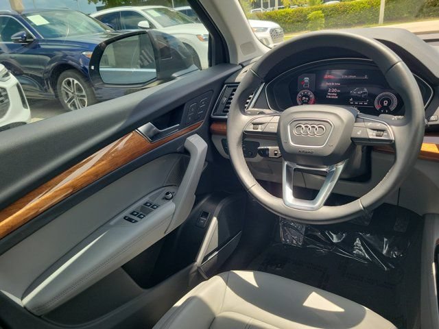 Certified 2023 Audi Q5 2.0T Premium Plus w/ Premium Plus Package AWD/4WD image 13