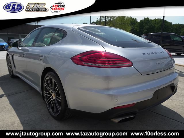 Used 2016 Porsche Panamera RWD image 11