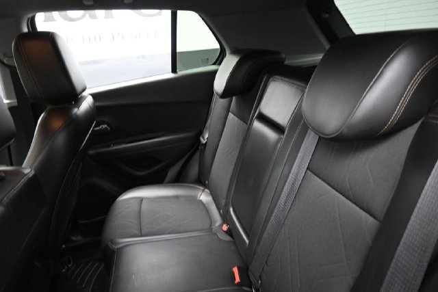 Used 2017 Chevrolet Trax LT w/ LT Convenience Package FWD image 21
