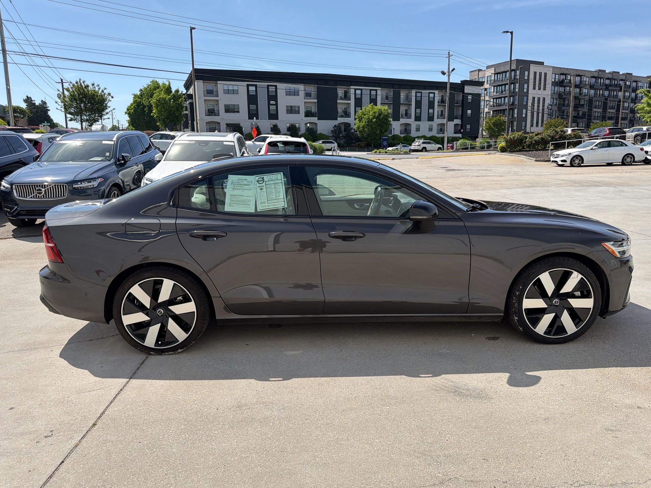 Used 2024 Volvo S60 T8 Plus w/ Climate Package image 8