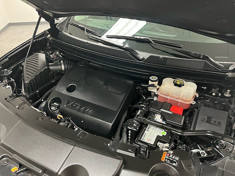 Used 2019 Chevrolet Traverse LS w/ LPO, Blackout Package image 18