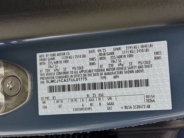 New 2026 Lincoln Corsair Premiere image 32