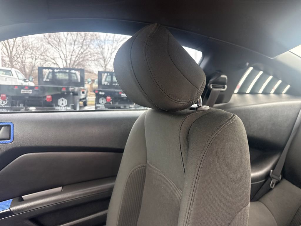 Used 2014 Ford Mustang V6 w/ FP6 Appearance Package image 27