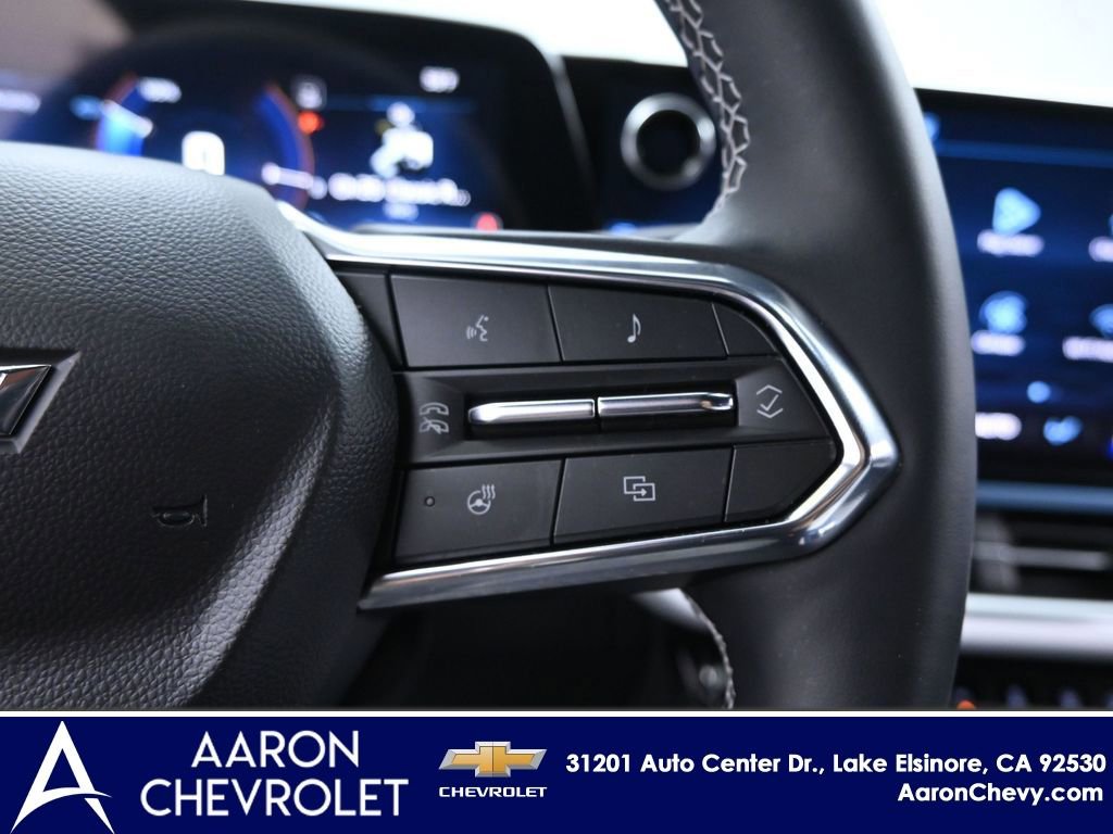 New 2025 Chevrolet Equinox EV LT w/ Convenience Package AWD/4WD image 20