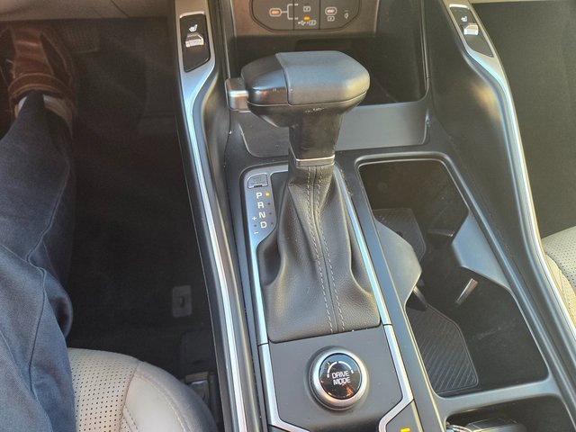 Used 2024 Kia Sorento S w/ Panoramic Sunroof Package image 11