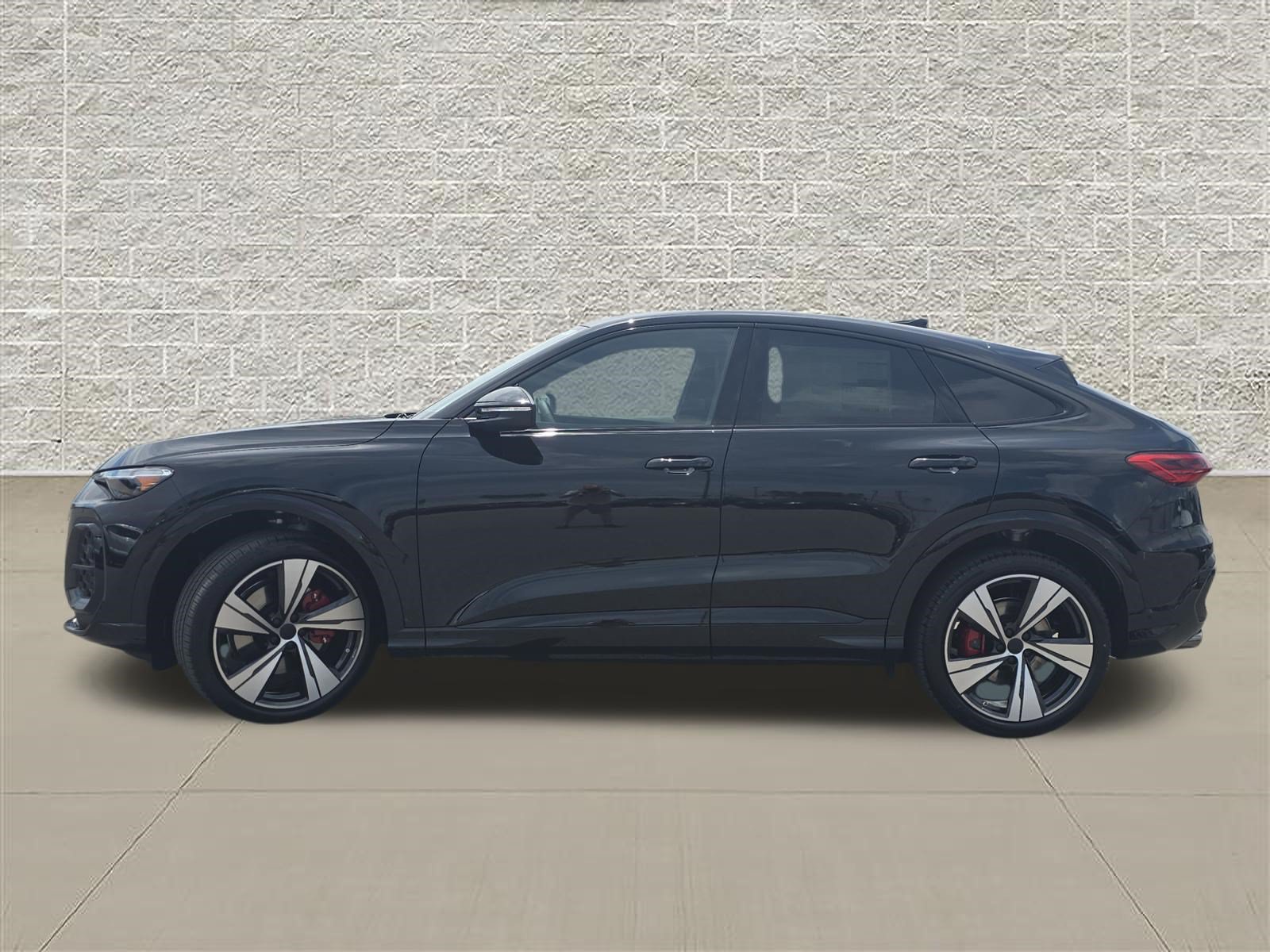 New 2026 Audi SQ5 Premium Plus AWD/4WD image 4