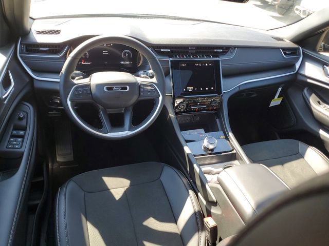 New 2025 Jeep Grand Cherokee L Altitude image 7