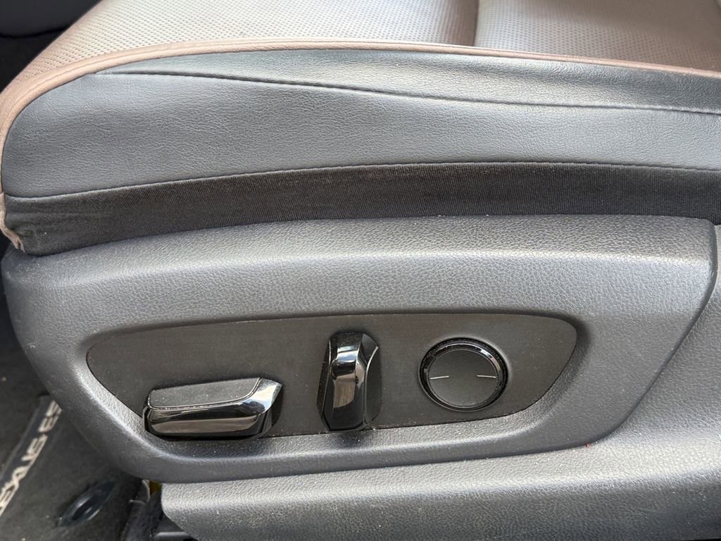 Used 2022 Lexus ES 350 350 w/ Premium Package image 15