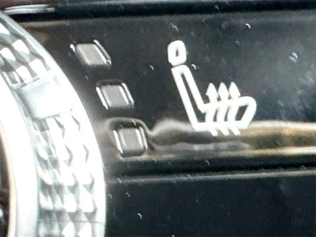 New 2025 Mitsubishi Outlander SE image 21