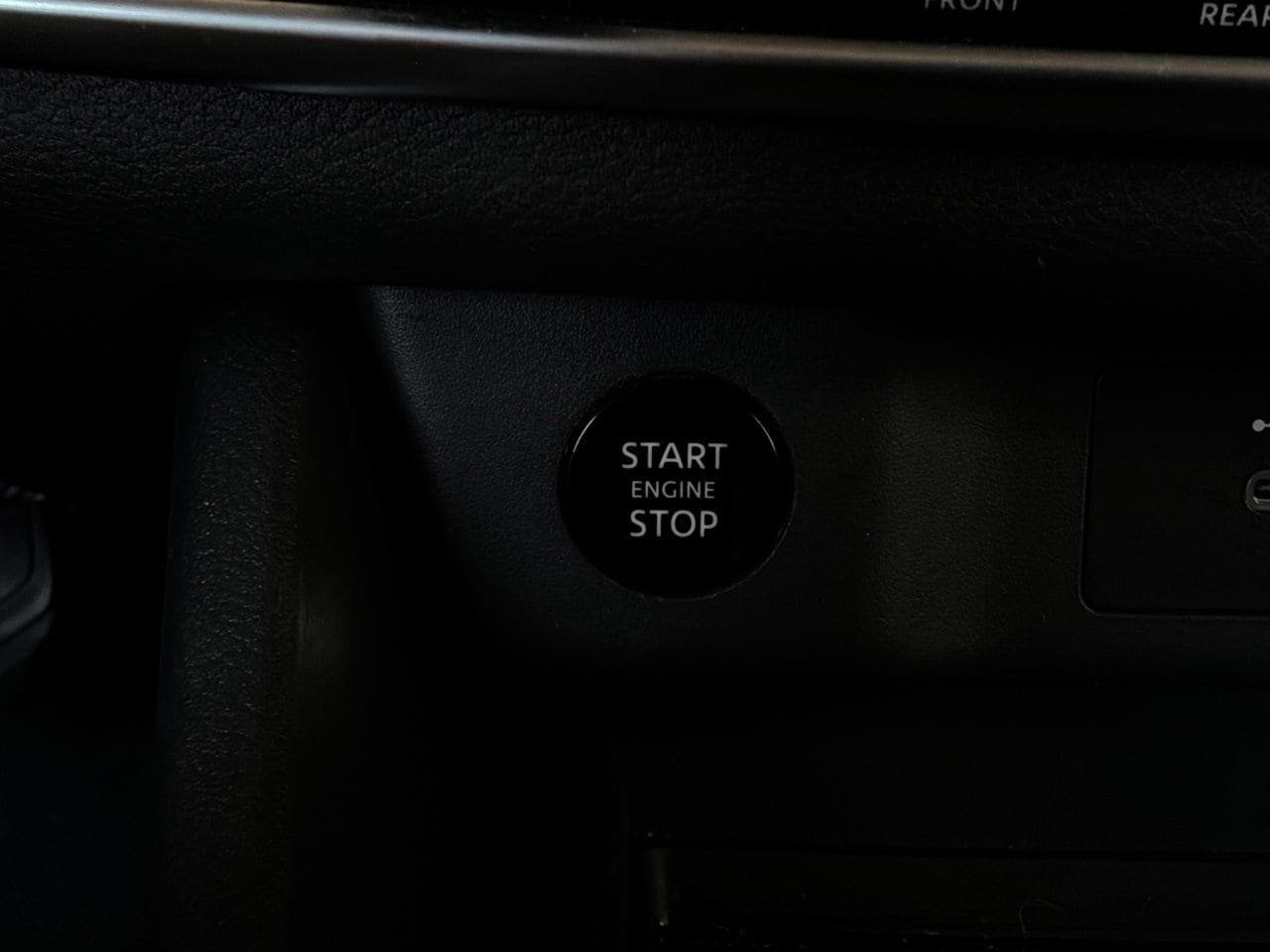 Used 2026 Nissan Rogue SV FWD image 28