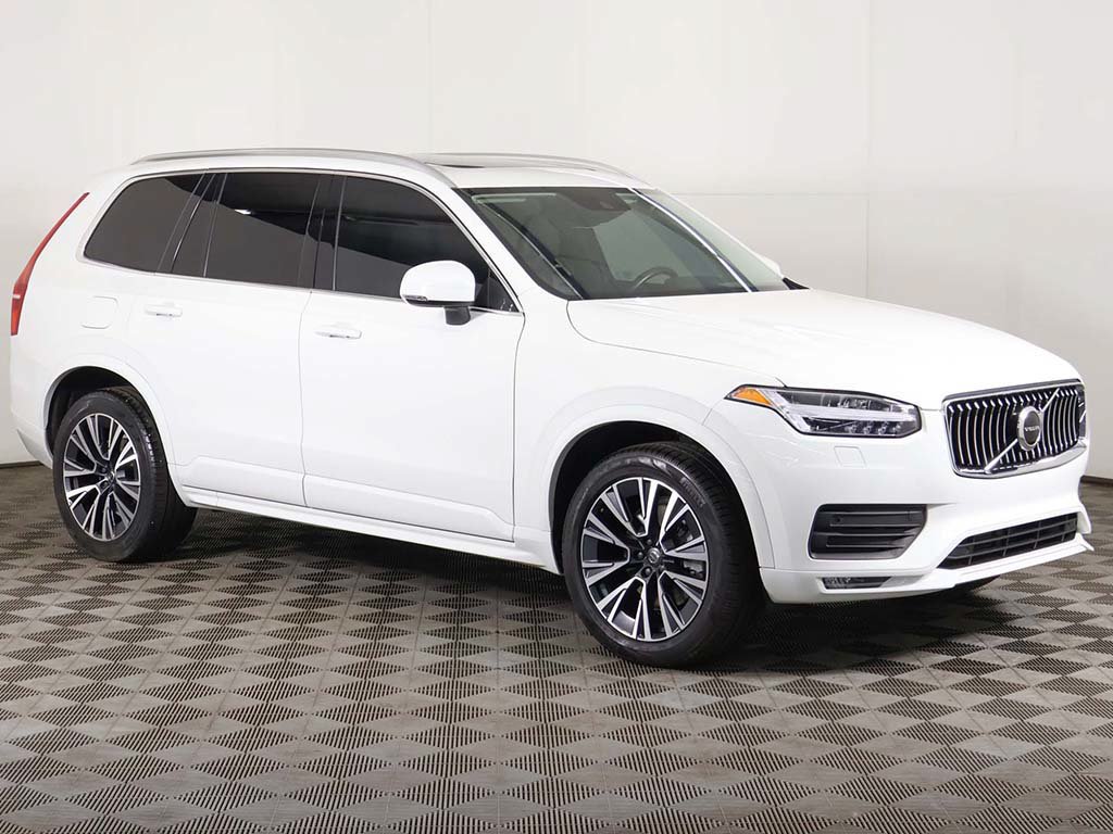 Used 2022 Volvo XC90 T6 Momentum w/ Climate Package AWD/4WD image 2