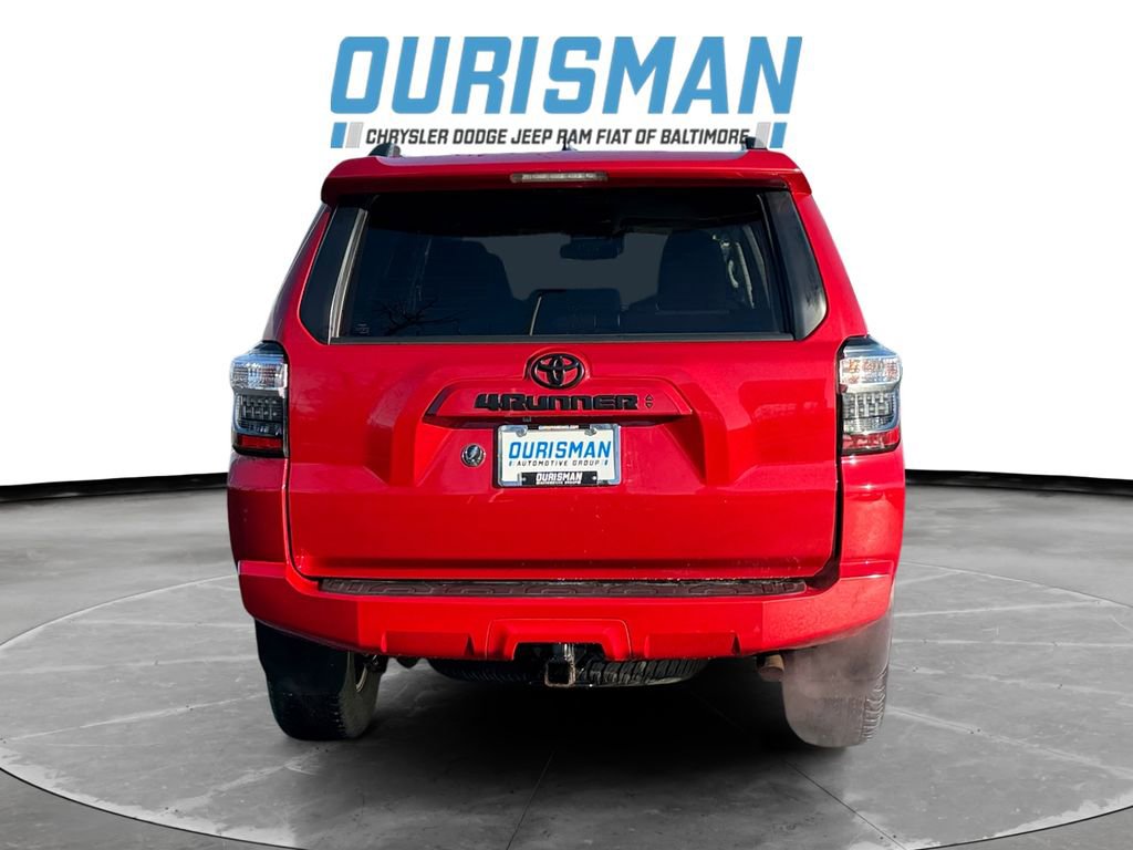 Used 2022 Toyota 4Runner SR5 image 5